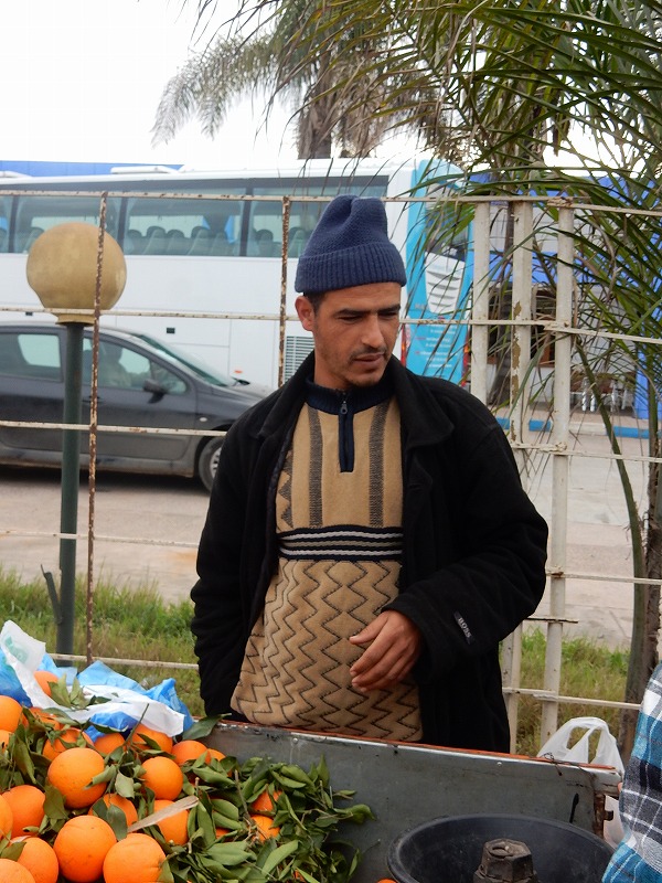 モロッコ(青の街シャウエンは神秘的）